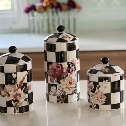 porcelain cookie jars
